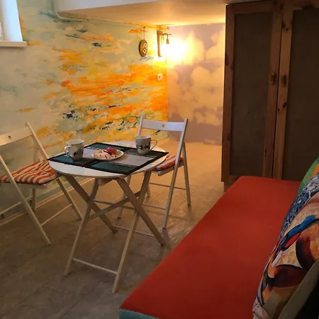 Oblak Apartment *